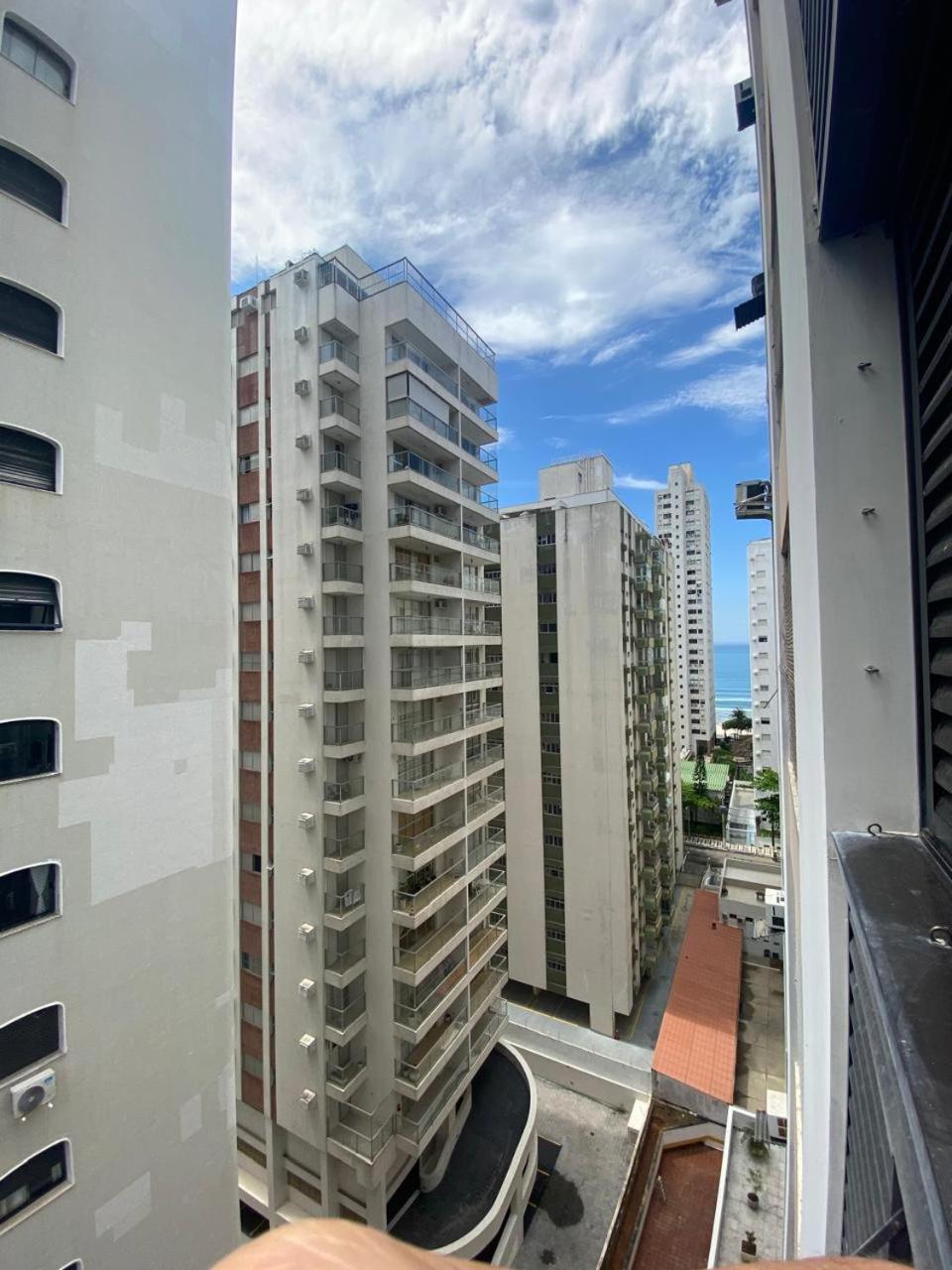 2 Dorm L Piscina L Sauna L Garagem L 200M Da Praia Das Pitangueiras Guarujá Exteriör bild